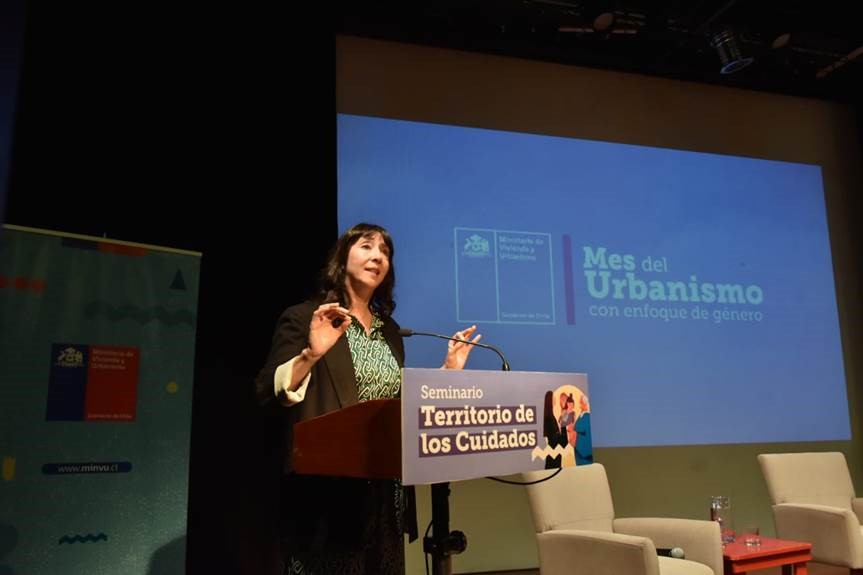 Subsecretaria Tatiana Rojas inaugura seminario “Territorio de los Cuidados” enfocado en el liderazgo femenino en políticas de ciudad