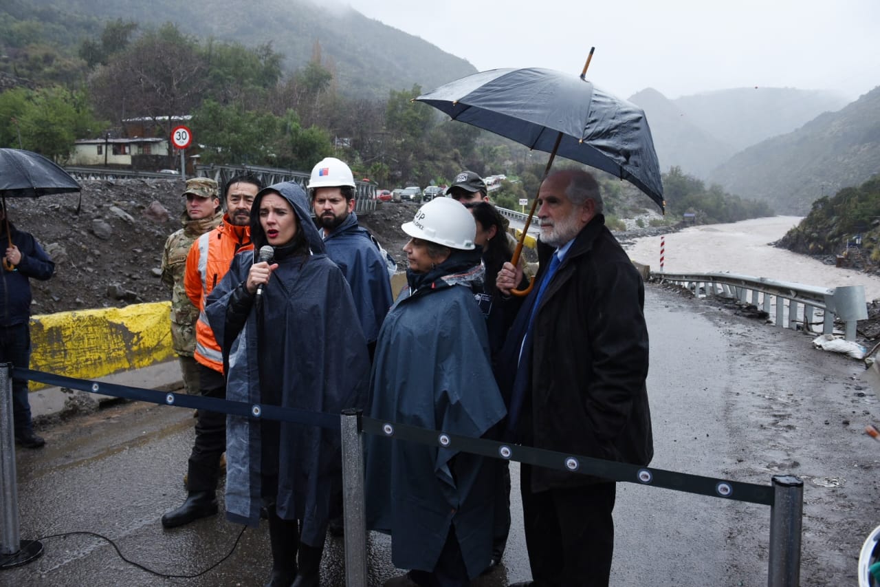 Autoridades de Gobierno recorren San José de Maipo para monitorear sistema frontal en la Región Metropolitana