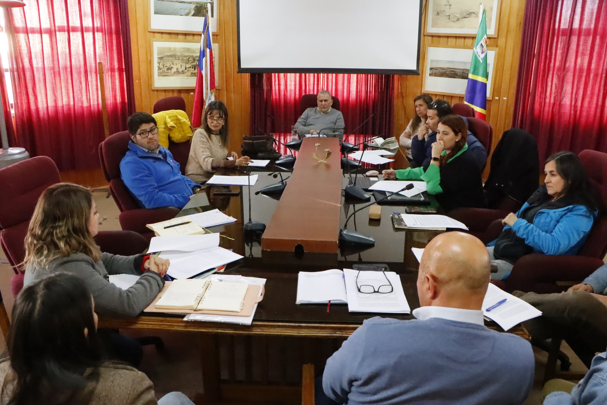 Minvu Los Lagos y Municipalidad coordinan gestiones para nuevos conjuntos habitacionales en Ancud